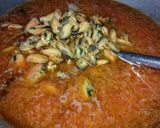 Foto langkah ke 3 dari resep Kerang saus Pedas Manis.