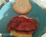 Foto del paso 4 de la receta: Hamburguesa doble con jamón serrano, queso y beicon