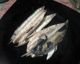Foto langkah ke 1 dari resep Sarden Pindang Minyak Wijen Lee Kum Kee.