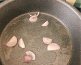 Hình bước làm 2 của món Măng tây xào tôm
