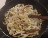 Foto del paso 5 de la receta: Wok de Col China y Mejillones al Sésamo