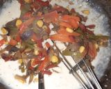 वाइट सॉस चीज़ एंड स्पाइसी पास्ता (White sauce cheese and spicy pasta recipe in Hindi) रेसिपी चरण 6 फोटो