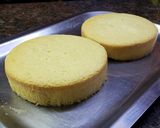 Foto del paso 3 de la receta: Mini torta cumpleañera de duraznos y crema 🎂🍑
