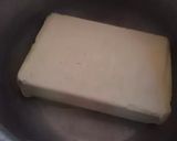 A picture of step 5 of Shop-style lemon cream.