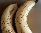 A picture of step 1 of Dragon fruit and Banana Breakfast Pink Smoothie.