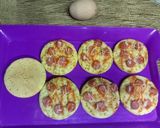Foto langkah ke 5 dari resep Pizza mini (Saos pedas cm sedikit utk anak TK).