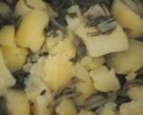 Foto del paso 2 de la receta: Acelgas con Patatas rehogadas con Salsa de Soja y Ponzu más nueces