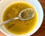 Foto del passaggio 3 della ricetta 239 • Salsa con senape, limone e origano per condire insalata o altro