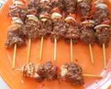 A picture of step 4 of Tsire Skewers.