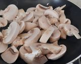 Foto del paso 1 de la receta: Salmón al horno con champiñones a la crema