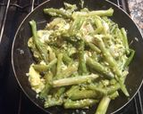 Foto del paso 1 de la receta: Bucattini con espárragos