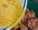 Foto del paso 2 de la receta: Rollito de carne picada relleno