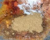 A picture of step 5 of Fry chicken with gravy.
