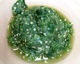 Foto langkah ke 2 dari resep Salty squid in green chili.