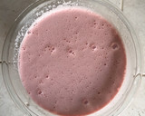 Foto del paso 1 de la receta: Gelatina combinada Fresa y Limón con Centro de Fresa y Crema de Avellanas