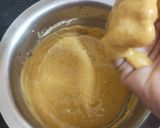 A picture of step 2 of Potato Pakoda.