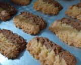 Foto langkah ke 3 dari resep Kue semprit simple.