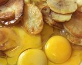 Foto del paso 3 de la receta: Tortilla de papas y cebolla light