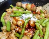 Foto langkah ke 8 dari resep Ayam saus tiram margarin.