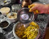 ખલવા (Khalva Recipe In Gujarati) રેસીપી સ્ટેપ2ફોટો