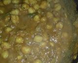 A picture of step 9 of Chana Masala.