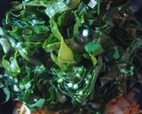 Foto del paso 2 de la receta: Soufflé de acelga con atún 😃 y ensalada