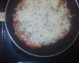 Foto langkah ke 5 dari resep PiZzaa Maryam pake teflon,, 👻.