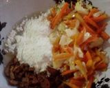 A picture of step 4 of Japanese Okonomiyaki by Leli.