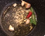 Foto del passaggio 1 della ricetta Bisque di gamberoni (buzara style)