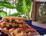 Foto langkah ke 3 dari resep Martabak Bunga Bawang.