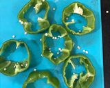 A picture of step 7 of Chutney Wale Methi Aloo Capsicum Rings.