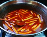 Foto langkah ke 5 dari resep Resep Sinjeon Tteokbokki. Saingannya Yeobki tteokbokki pedas sama2 gampang.