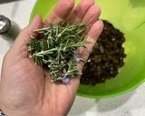 Foto del paso 3 de la receta: Snack crujiente de cochayuyo con finas hierbas