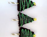 A picture of step 12 of Christmas tree brownie.