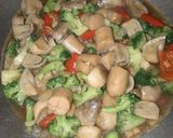 Foto langkah ke 3 dari resep Brokoli saus tiram.