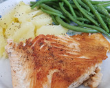 Foto del paso 11 de la receta: Salmón a la plancha con guarnición de verduras
