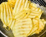 A picture of step 2 of Peri peri potato chips.