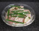 A picture of step 1 of Easy Cold Ginger Chicken.