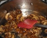 A picture of step 3 of Chicken Lombardy.