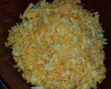 A picture of step 3 of Amy's Amazing chili dogs on the go.
