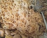 Foto langkah ke 4 dari resep Mie Telur Bakso Kecap.