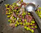 A picture of step 2 of Green Peas Mushroom Masala.