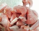 Hình bước làm 1 của món Bánh thịt trộn bắp mỹ