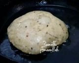 A picture of step 5 of Jowar and Wheat Flour Masala Puris.