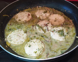 Foto del paso 4 de la receta: Merluza en salsa, con espárragos y setas. Sabroso y sano. Ideal!!!