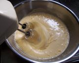 A picture of step 5 of Sponge Cake with Egg, Sugar and Flour.