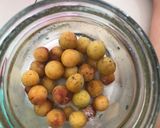 Hình bước làm 2 của món Mơ ngâm đường