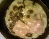 mushroom cheese jalapenos de vinagre and avacado omelet recipe step 3 photo