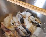 A picture of step 3 of Vinegared Mackerel and Grated Daikon Radish.