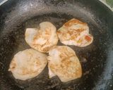 Foto del paso 2 de la receta: Medallones de pavo a la naranja y vermut, sobre judías verdes